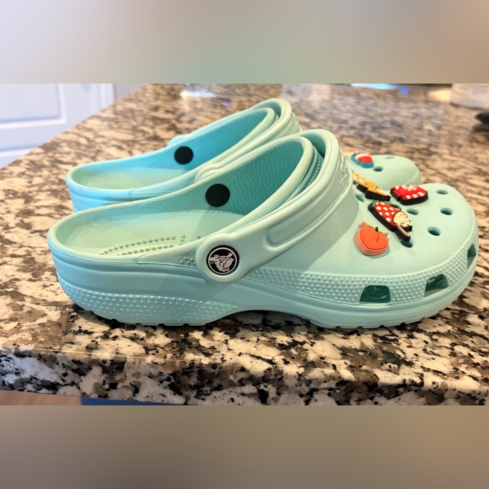 Crocs Classic Clogs Light Blue - Picture 2 of 4